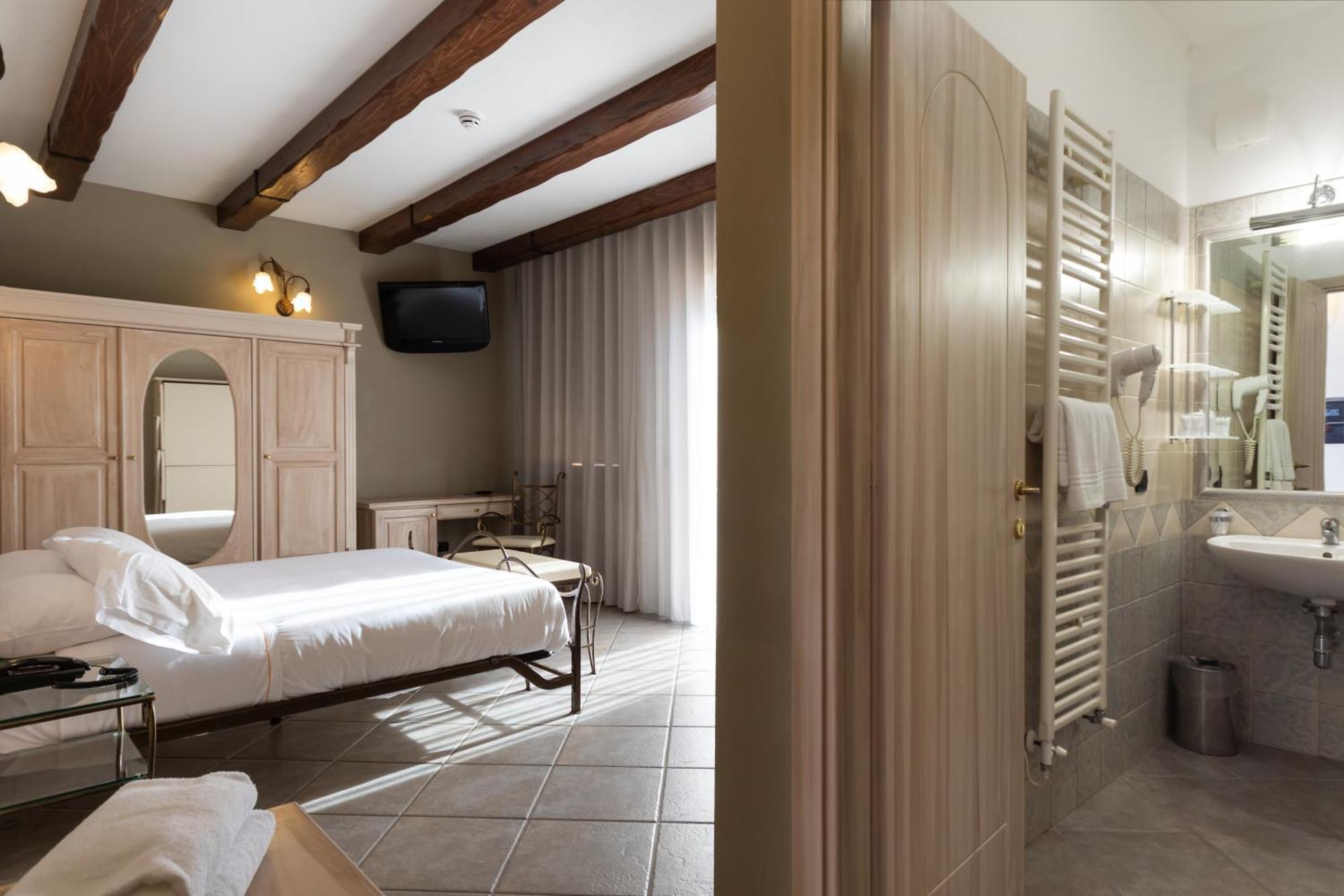 Hotel Don Luis Castel Di Sangro Eksteriør bilde