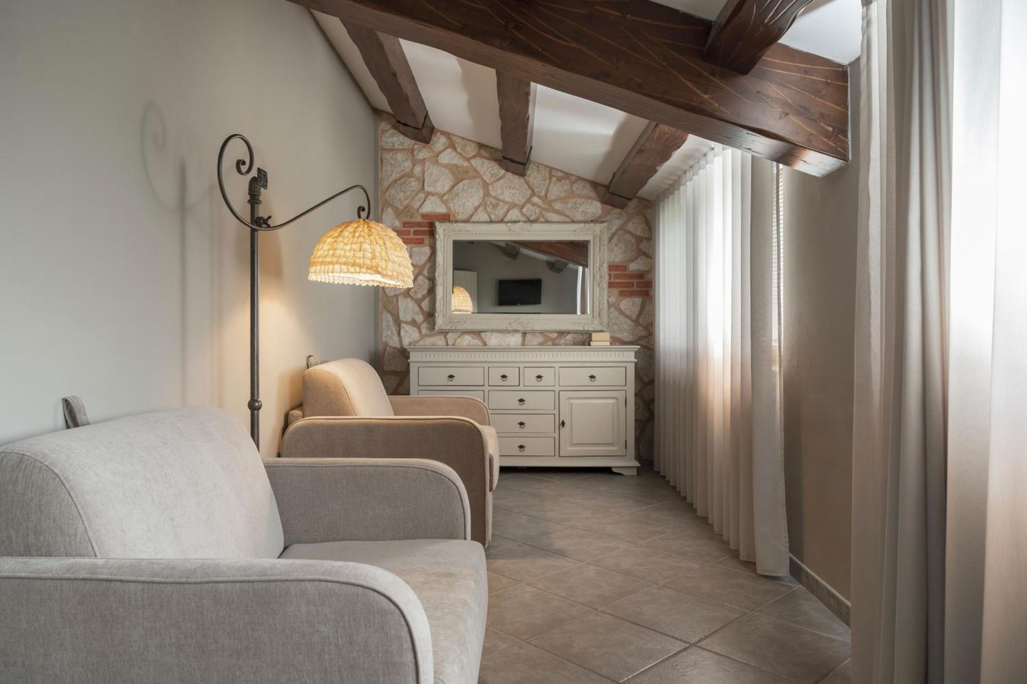 Hotel Don Luis Castel Di Sangro Eksteriør bilde