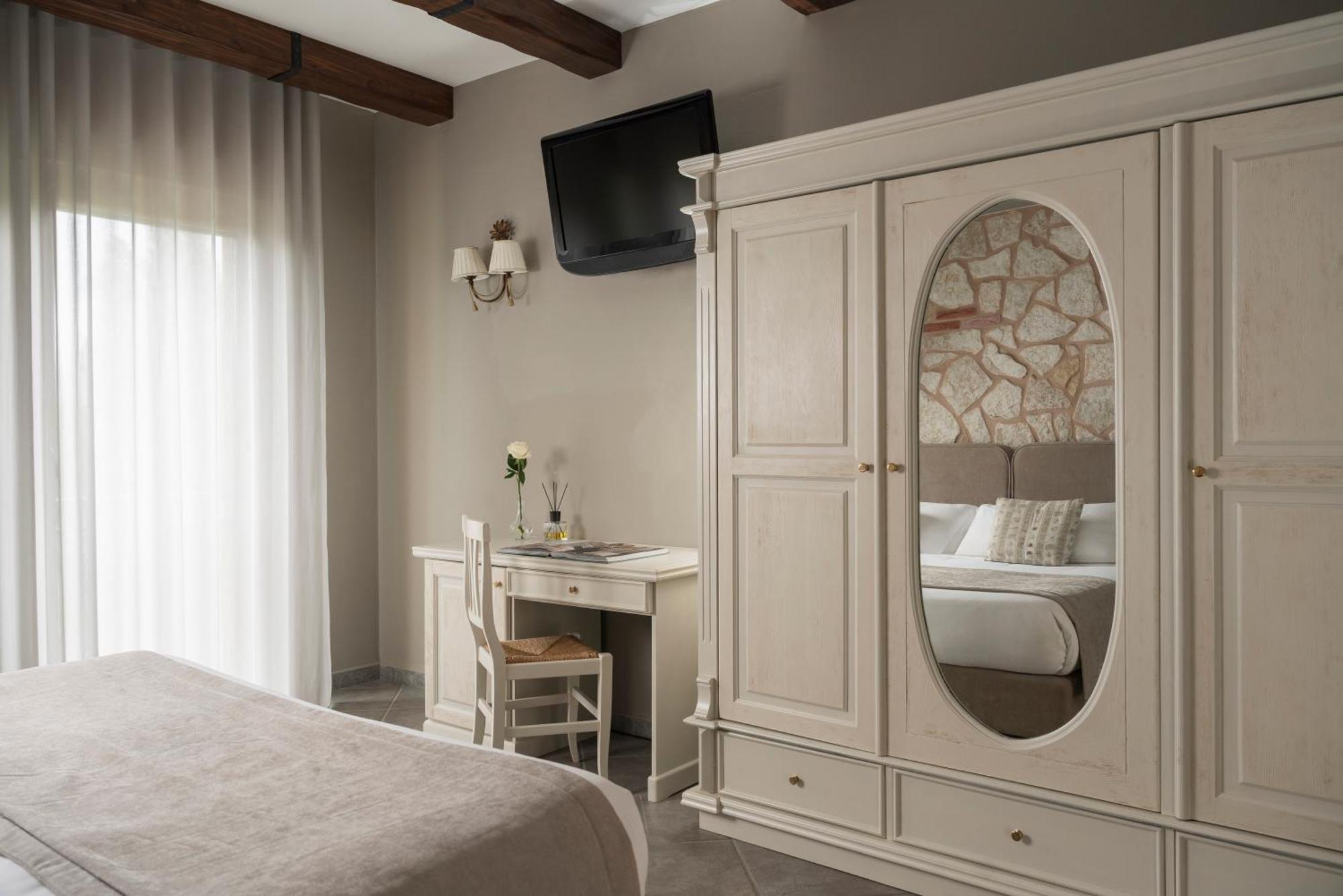 Hotel Don Luis Castel Di Sangro Eksteriør bilde