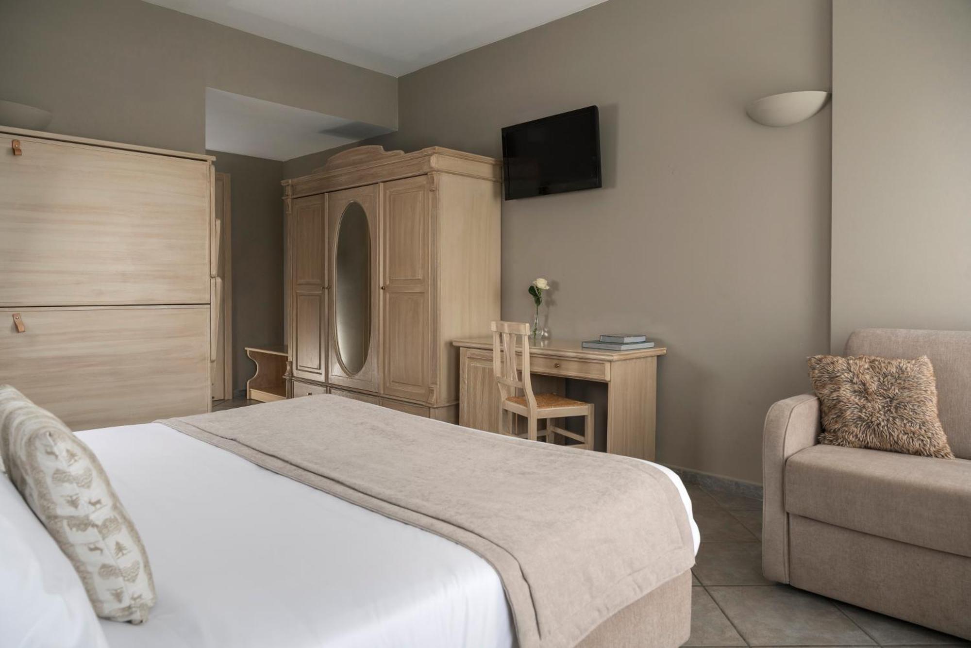 Hotel Don Luis Castel Di Sangro Eksteriør bilde
